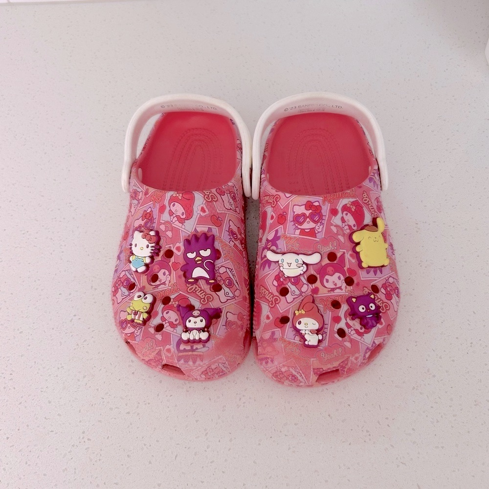 Hello Kitty Kids Crocs J1 - Picture 1 of 3